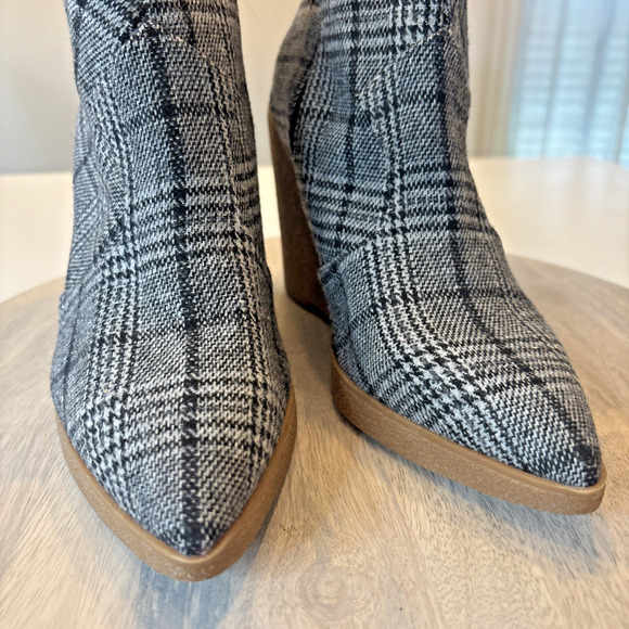 Jessica Simpson Plaid Wedge Ankle Boots – Pointed Toe Booties – Women’s Size 9 - Picture 5 of 10